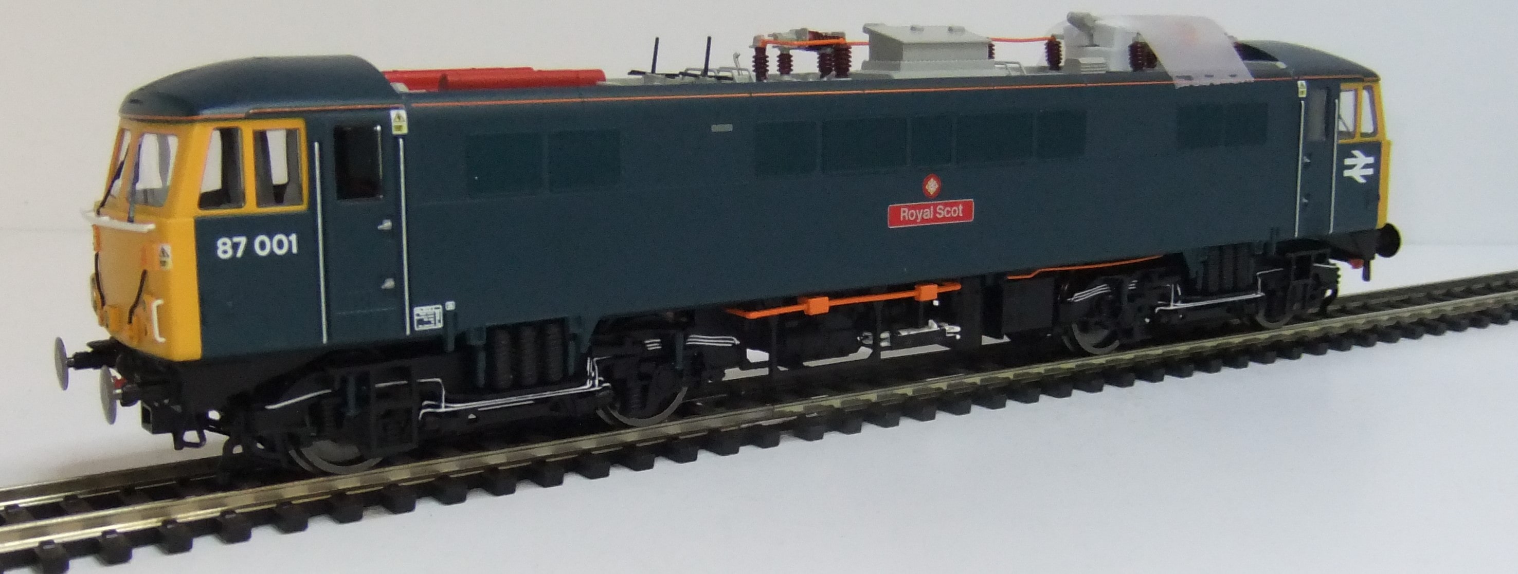 (image for) R3739 BR Class 87 BR Rail Blue